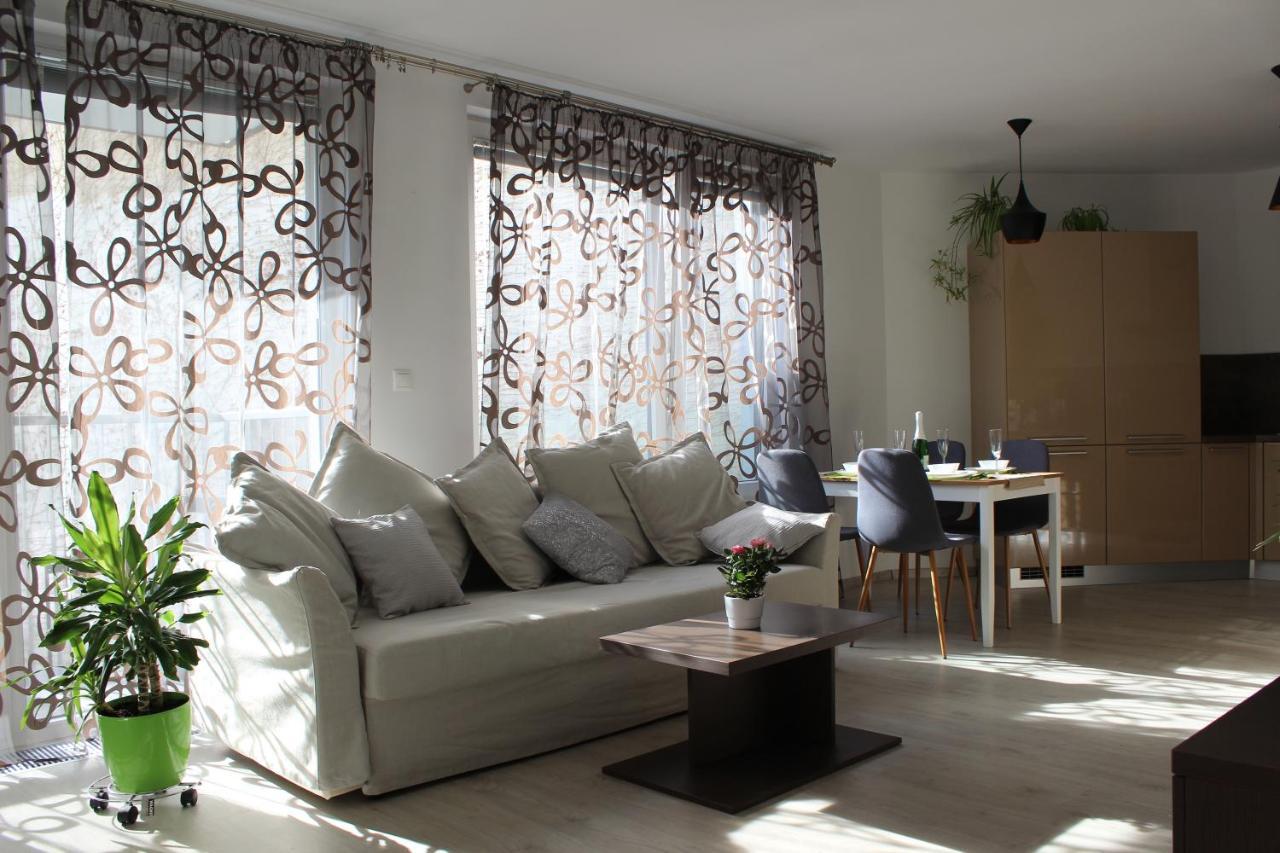 Leo Apartment Free Parking - Augusta Bratislava Ngoại thất bức ảnh